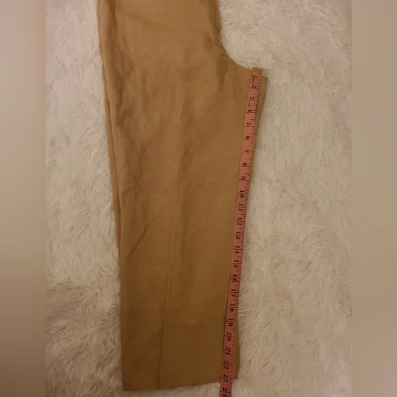 LARRY LEVINE PETITE Women's Beaded Crop Pants. Front Pockets. SIZE 8P - Picture 9 of 11